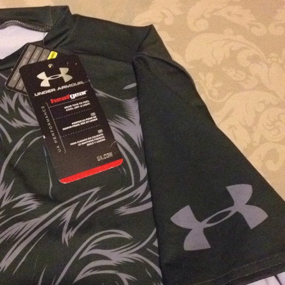 UNDER ARMOUR - Picture 3 of 8